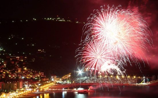 SPETTACOLO Pirotecnico